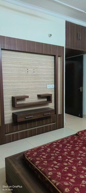 Room in 2 BHK Apartment at Sector 12 Dwarka – for Rent