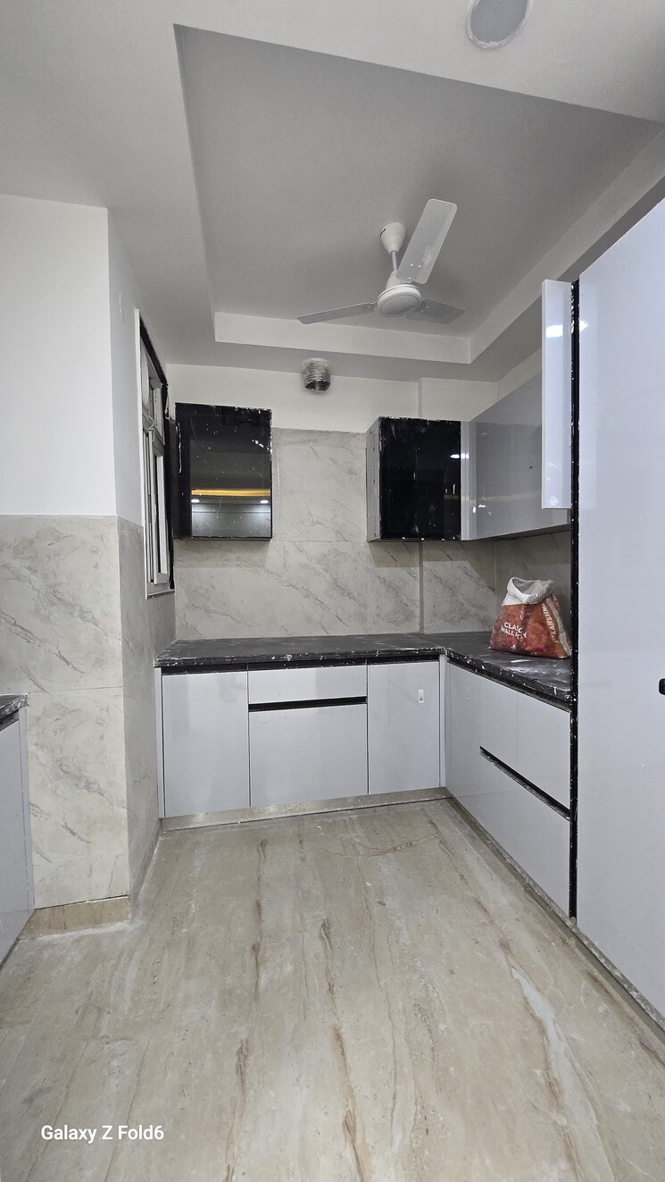 Kitchen, risland-sky-mansion 3 Bedroom 1300 Sq.Ft. Builder Floor In Chattarpur Delhi 9680676