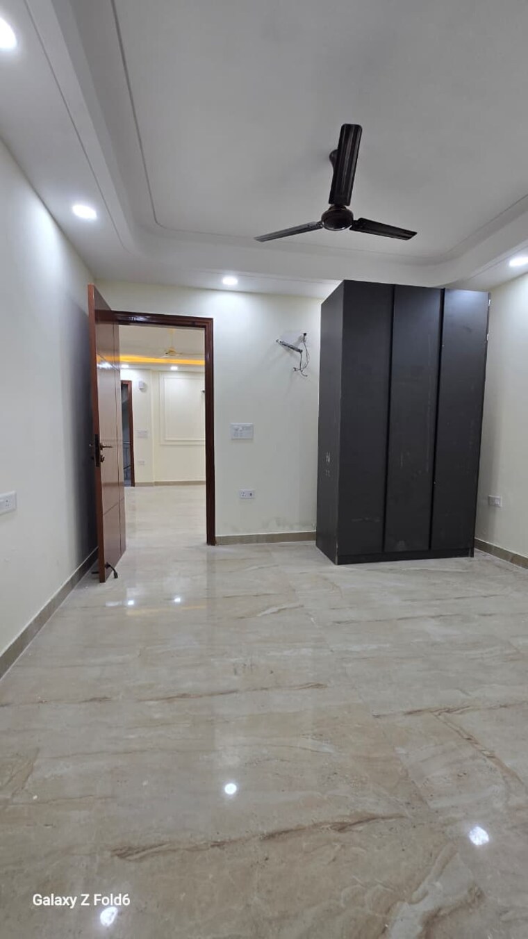 Room, risland-sky-mansion 3 Bedroom 1300 Sq.Ft. Builder Floor In Chattarpur Delhi 9680676