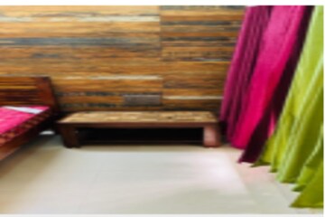 Bedroom in 3 BHK Builder Floor at Sector 70 – for Rent