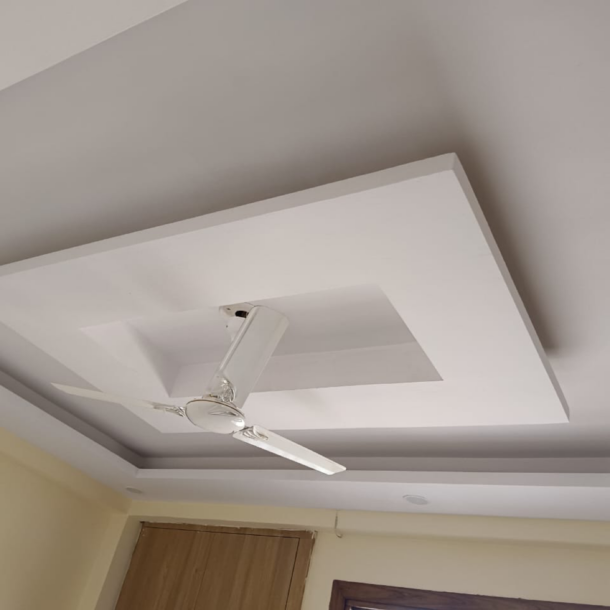 2 BHK Builder Floor For Rent in Khedi Road