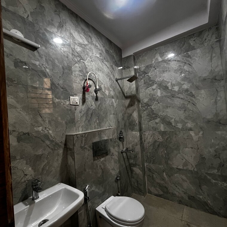 Bathroom, khedi road 2 Bedroom 1184 Sq.Ft. Builder Floor In Khedi Road Faridabad 9680969