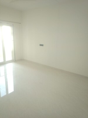 Room in 1 BHK Apartment at DGS Sheetal Tapovan, Malad East – for Sale