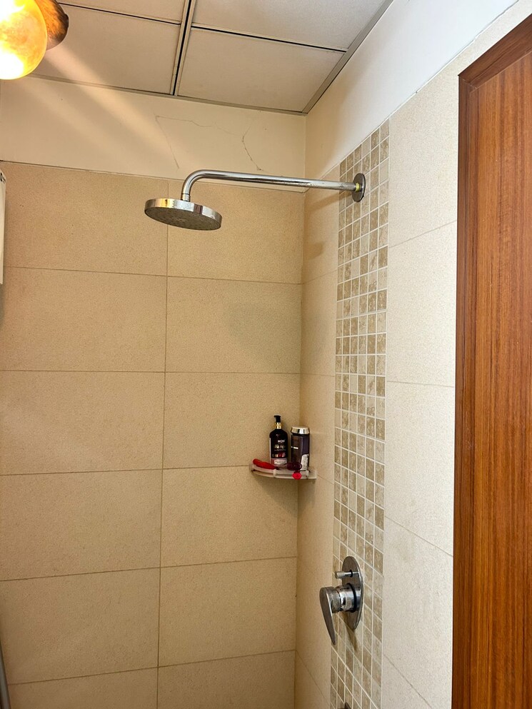 Bathroom, signature-global-park-4-and-5 3 Bedroom 1120 Sq.Ft. Builder Floor In Sohna Sector 36 Gurgaon 9680671