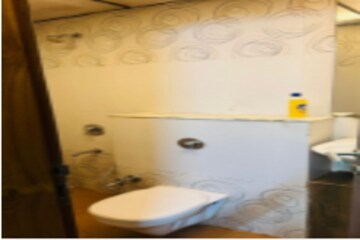 Bathroom in 3 BHK Builder Floor at Sector 70 – for Sale