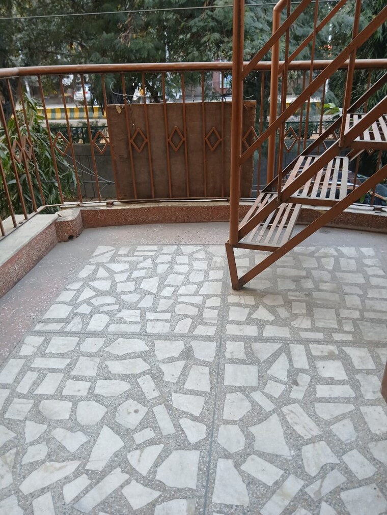 Balcony, sector 70 3 Bedroom 1100 Sq.Ft. Builder Floor In Sector 70 Faridabad 9680667