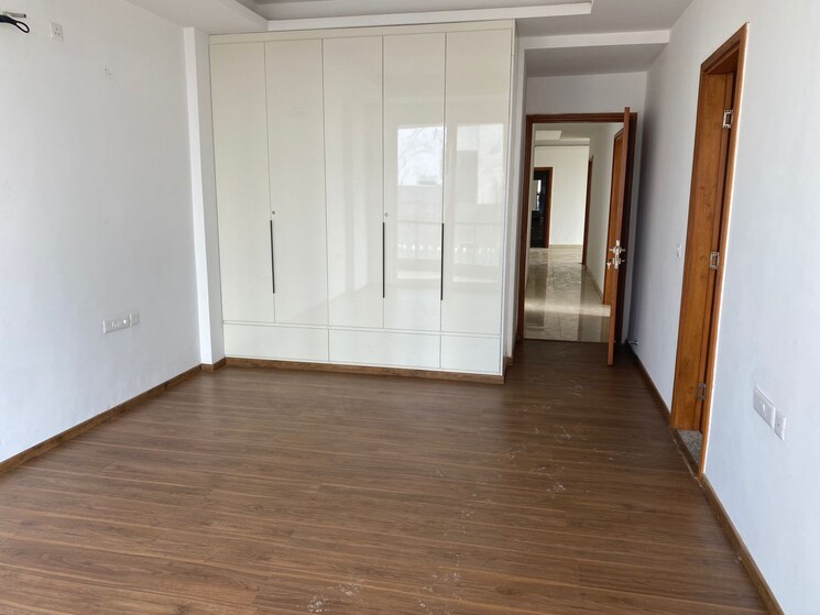 Room, omaxe-lake 2 Bedroom 1325 Sq.Ft. Apartment In North Mullanpur Chandigarh 9680761