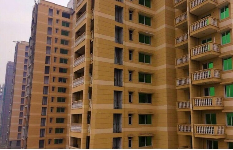 Exterior View, the-hemisphere 3 Bedroom 1600 Sq.Ft. Apartment In Sector 27 Yamuna Expressway Greater Noida 9680778