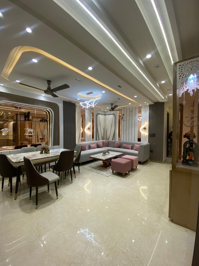 Living Room, dwarka mor 4 Bedroom 130 Sq.Yd. Builder Floor In Dwarka Mor Delhi 9680978