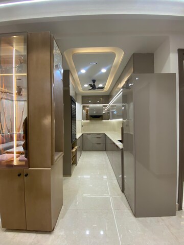 Building Lobby in 4 BHK Builder Floor at Dwarka Mor – for Sale