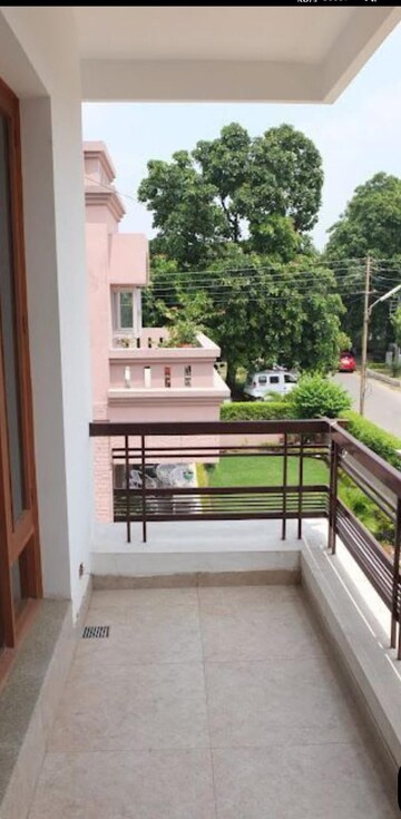  Pg For Rent in Viram Khand