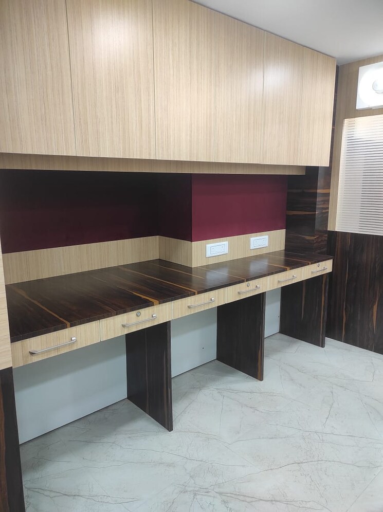 Team Area, bbd bagh Commercial Office Space 350 Sq.Ft. In Bbd Bagh Kolkata 9681038