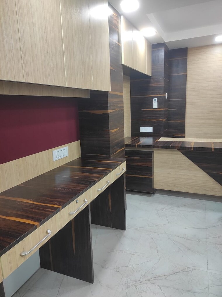 Team Area, bbd bagh Commercial Office Space 350 Sq.Ft. In Bbd Bagh Kolkata 9681038