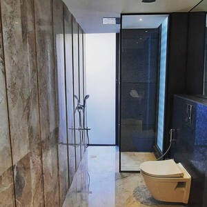 Building Lobby in 4 BHK Apartment at DLF The Belvedere Park, Sector 24 – for Sale