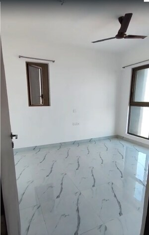 1 BHK Apartment For Sale in Raymond Ten X Habitat, Pokhran Road No Two