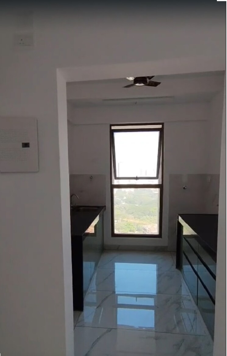 Kitchen, raymond-ten-x-habitat 1 Bedroom 418 Sq.Ft. Apartment In Pokhran Road No Two Thane 9681061