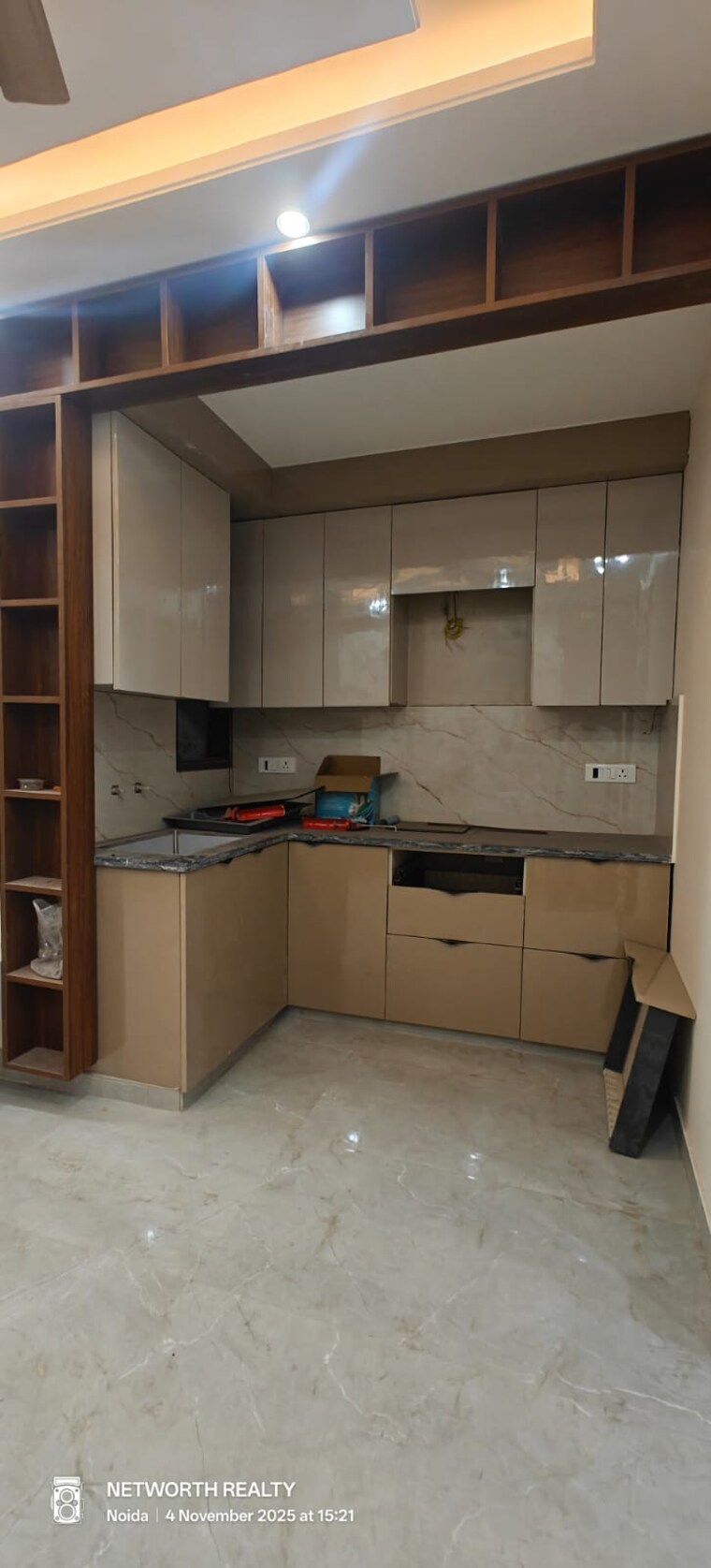 Kitchen, sector 73 2 Bedroom 1000 Sq.Ft. Builder Floor In Sector 73 Noida 9681104