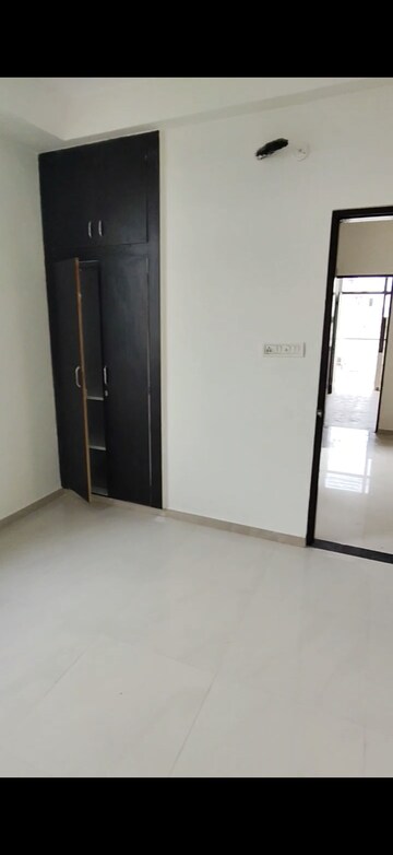Room in 3 BHK Apartment at Savedi – for Rent