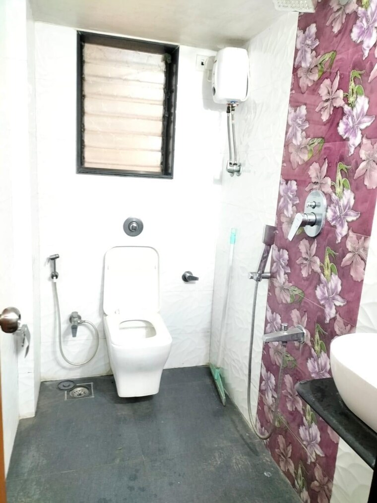 Bathroom, rock-castle-dahisar 3 Bedroom 900 Sq.Ft. Apartment In Dahisar West Mumbai 9681122