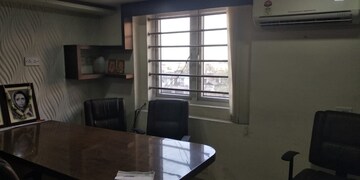  Office Space For Rent in Bbd Bagh