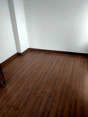 Room in 4 BHK Apartment at Emaar Palm Terraces Select, Sector 66 – for Sale