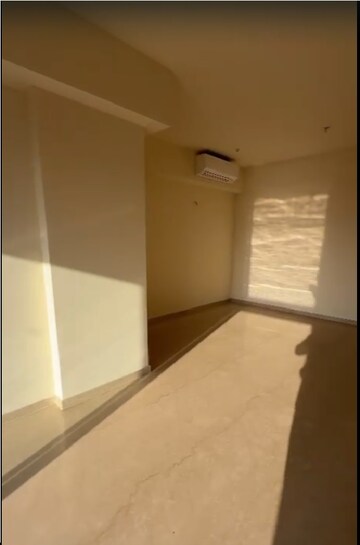 Room in 2 BHK Apartment at Lodha Sterling, Kolshet Road – for Sale
