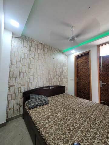 Bedroom in 2 BHK Builder Floor at Govindpuri – for Rent