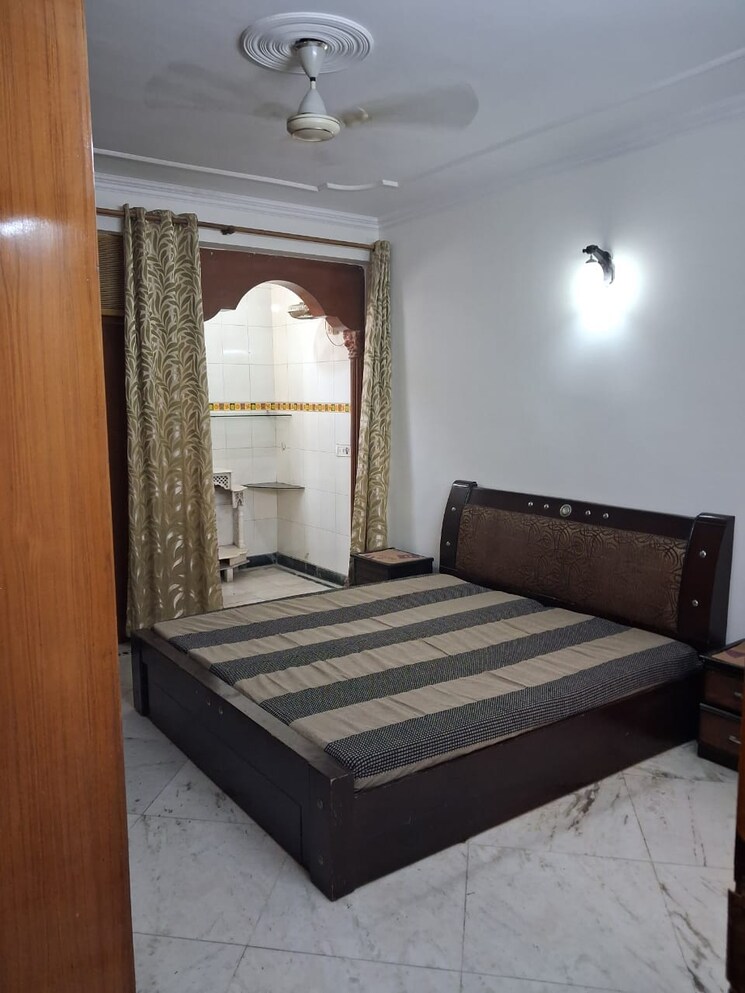 Bedroom, uppal-southend 3 Bedroom 1600 Sq.Ft. Builder Floor In Sector 49 Gurgaon 9681168