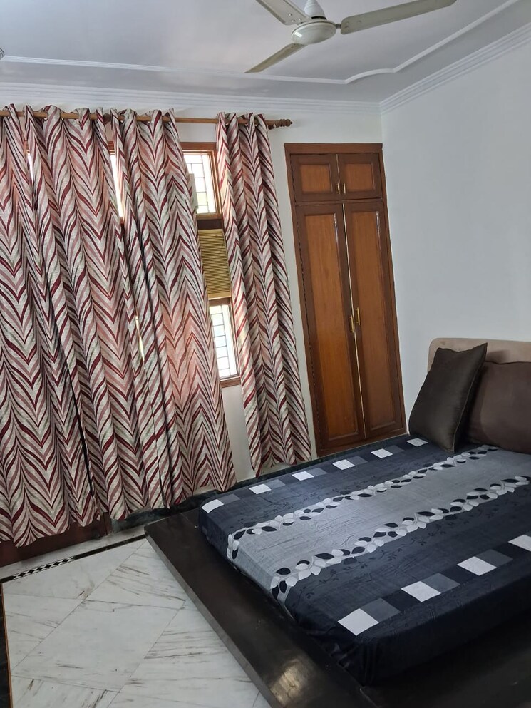 Bedroom, uppal-southend 3 Bedroom 1600 Sq.Ft. Builder Floor In Sector 49 Gurgaon 9681168