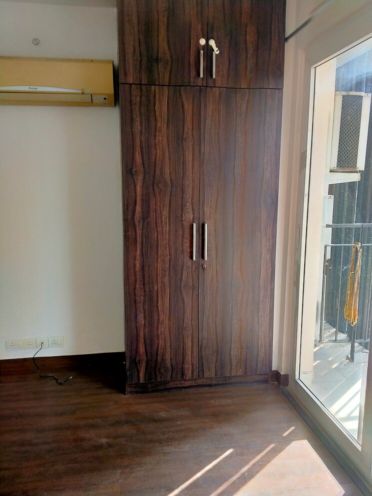 Room, emaar-palm-terraces-select 4 Bedroom 2410 Sq.Ft. Apartment In Sector 66 Gurgaon 9681171