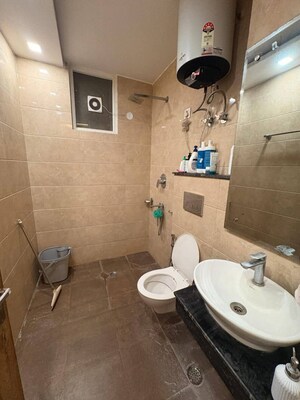 Bathroom in 3 BHK Builder Floor at Ansal Plaza Sector-23, Sector 23 – for Rent