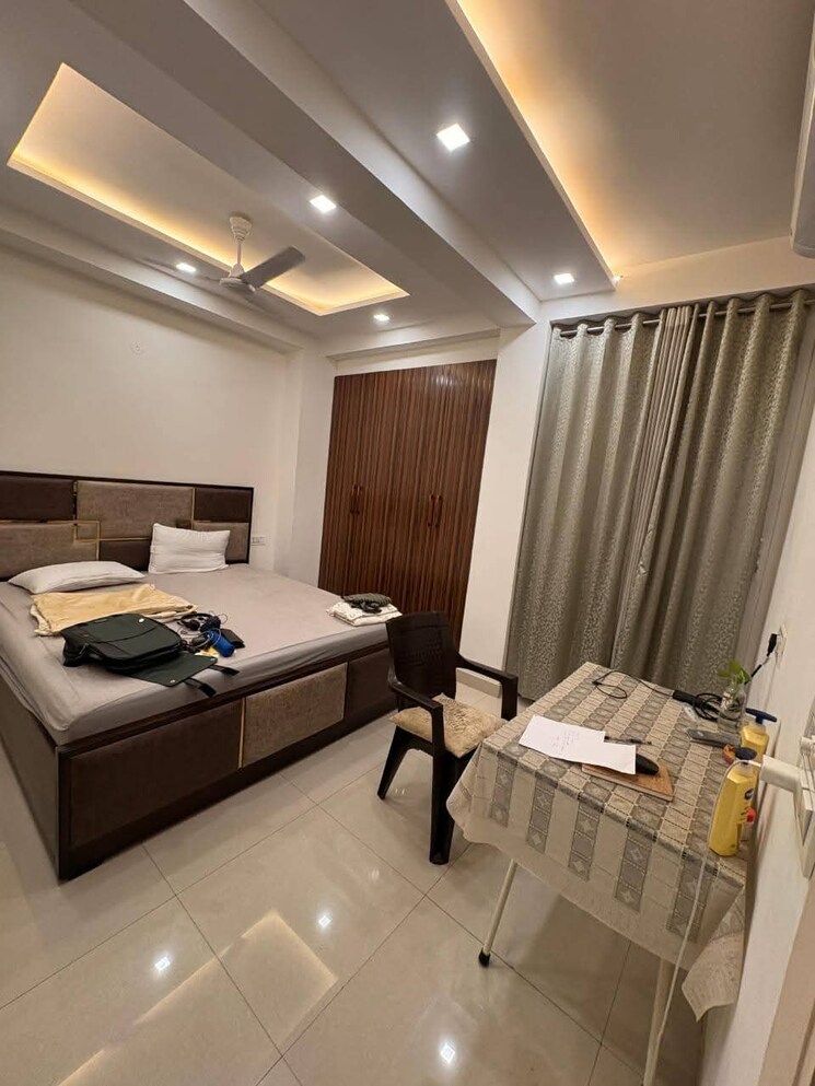 Master Bedroom, ansal-plaza-sector-23 3 Bedroom 3600 Sq.Ft. Builder Floor In Sector 23 Gurgaon 9681227