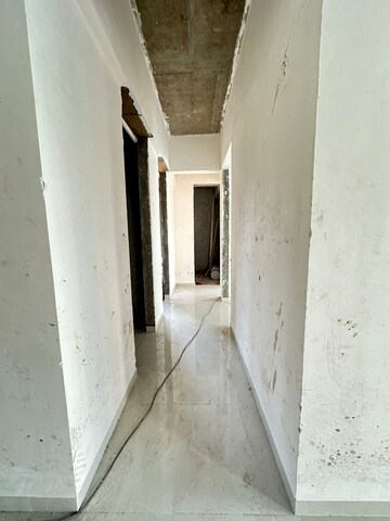  2 BHK Apartment at Aplite Sapphire, Grant Road East – for Sale