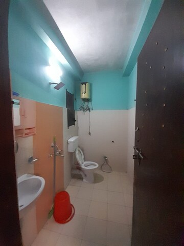 Bathroom in 3 BHK Apartment at Bablatala – for Rent