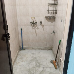 Attached Bathroom in 2 BHK Apartment at Janakpuri – for Rent