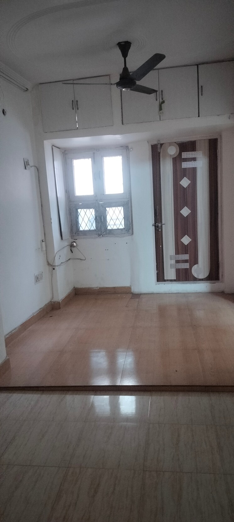 Room, janakpuri 2 Bedroom 1000 Sq.Ft. Apartment In Janakpuri Delhi 9681266