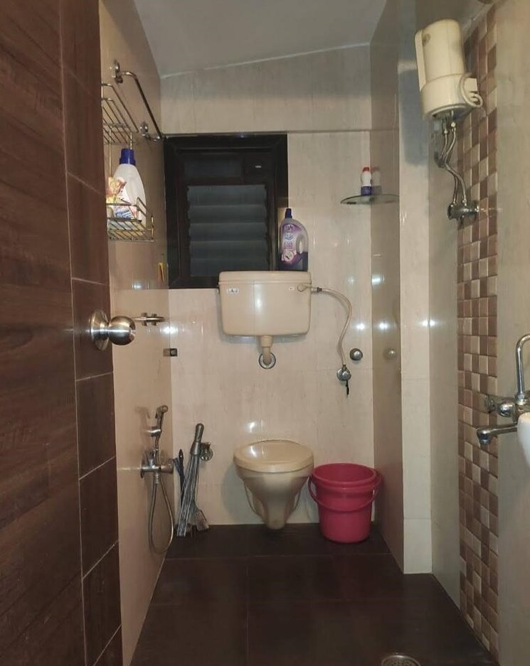 Bathroom, vishal-tower-uthalsar 2 Bedroom 650 Sq.Ft. Apartment In Uthalsar Thane 9681262