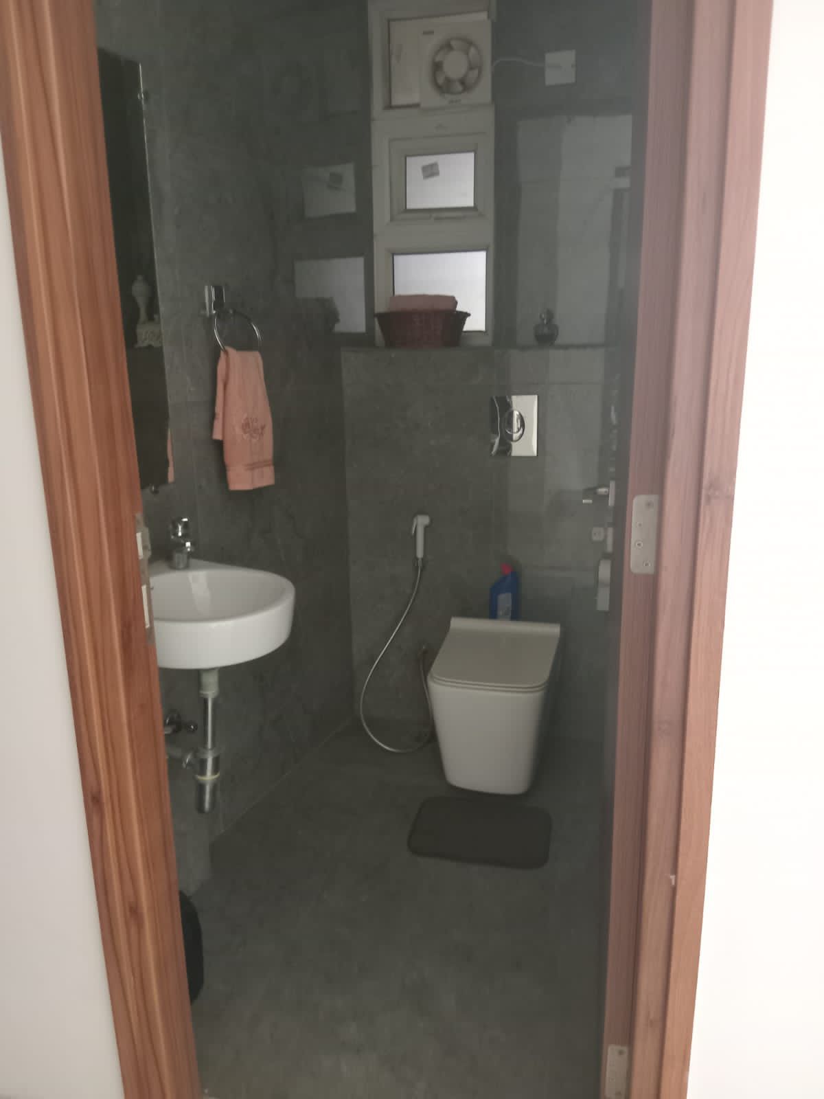 3.5 BHK + Servant Room Apartment For Sale in Shalimar Vista