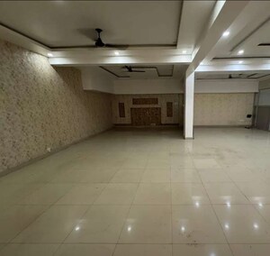 Team Area in  Co-working Space at Hazratganj – for Rent