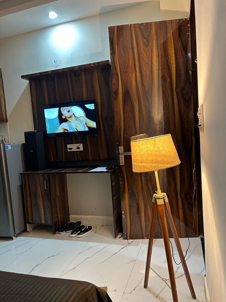 undefined, dlf-city-phase-iii 1 RK 530 Sq.Ft. Builder Floor In Sector 24 Gurgaon 9681305