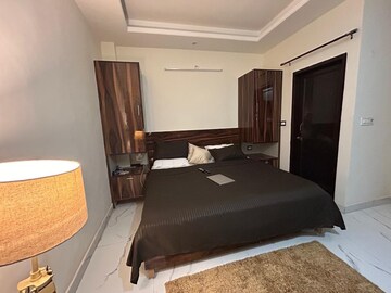 Living Room in 1 RK Builder Floor at DLF City Phase III, Sector 24 – for Rent