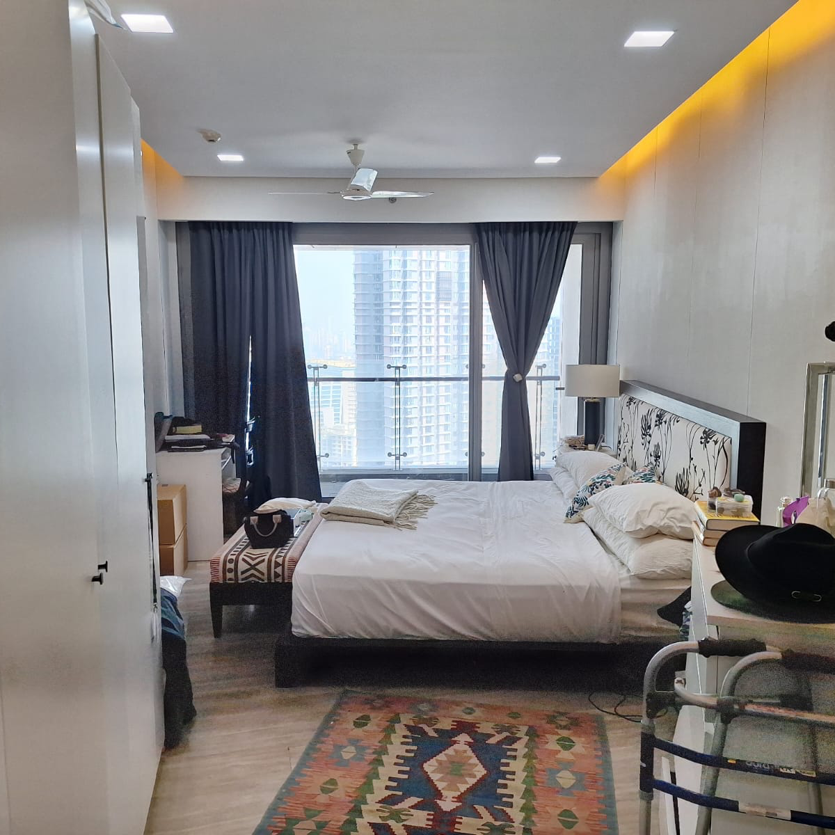 4 BHK + Extra Room Apartment For Rent in Lodha World Crest