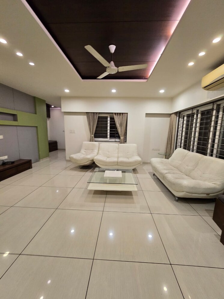 Living Room, sama savli road 3 Bedroom 2200 Sq.Ft. Penthouse In Sama Savli Road Vadodara 9681315