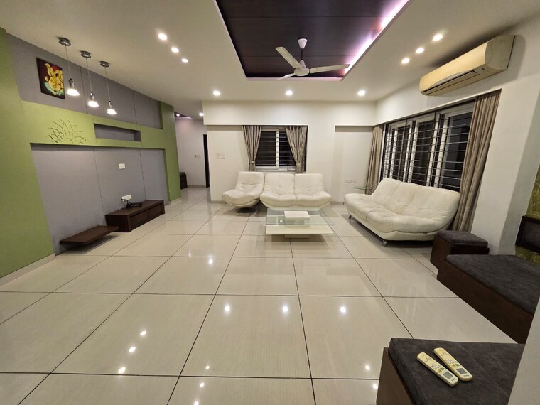 Living Room, sama savli road 3 Bedroom 2200 Sq.Ft. Penthouse In Sama Savli Road Vadodara 9681315