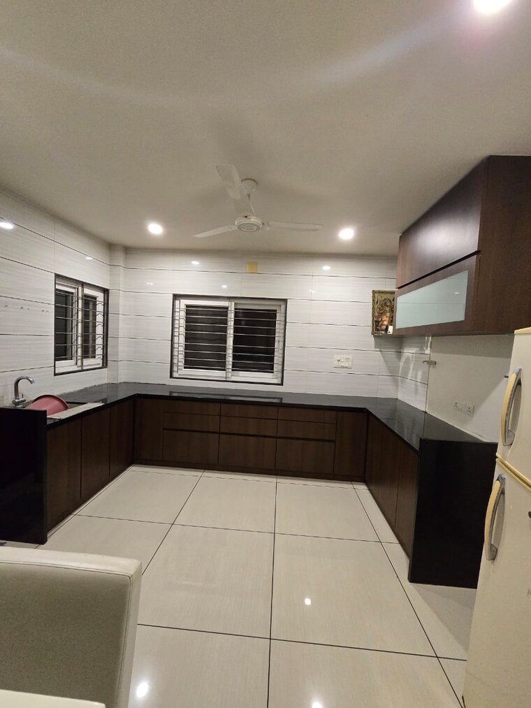 Kitchen, sama savli road 3 Bedroom 2200 Sq.Ft. Penthouse In Sama Savli Road Vadodara 9681315