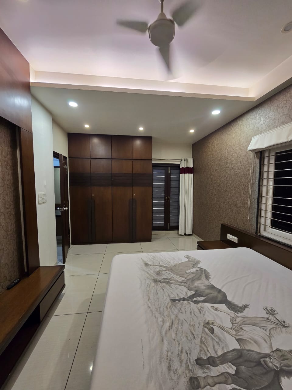 3 BHK + Extra Room Penthouse For Rent in Sama Savli Road