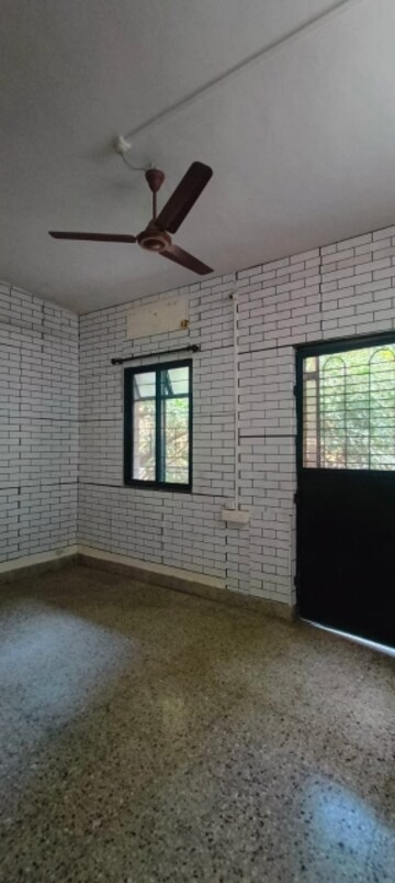  Office Space For Rent in Model Colony