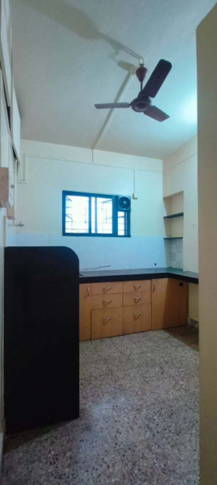 Kitchen/pantry, model colony Commercial Office Space 1000 Sq.Ft. In Model Colony Pune 9681334