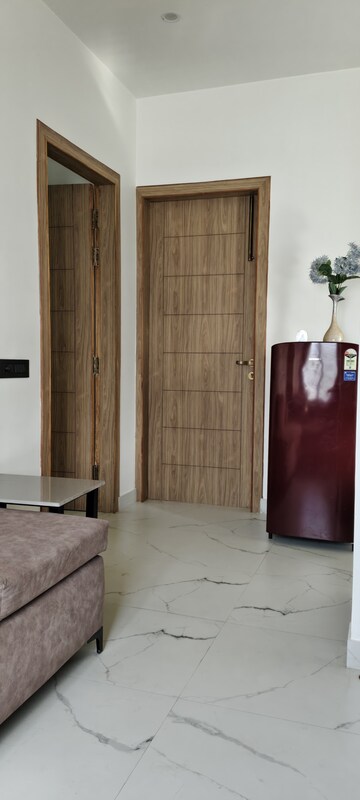 Room in 1 BHK Independent House at Jakhan – for Rent