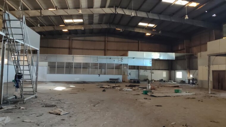 Parking, manjusar Commercial Warehouse 35000 Sq.Yd. In Manjusar Vadodara 9681357